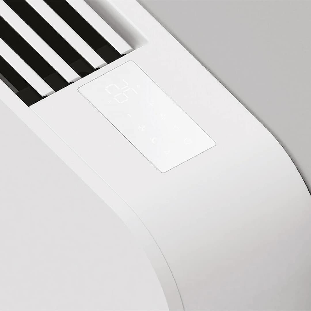 Фанкойл INNOVA OSMO M7 – сенсорна панель керування та верхня решітка